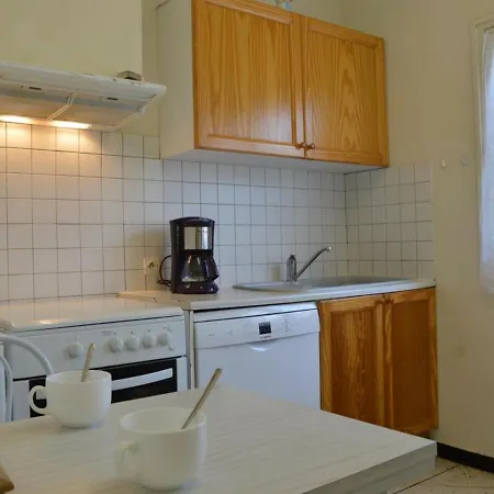 5 Pieces Avec Annexe, Proche Et Commerces, Terrasse Et Parking, Pierre La - Fr-1-229d-209 Holiday home *